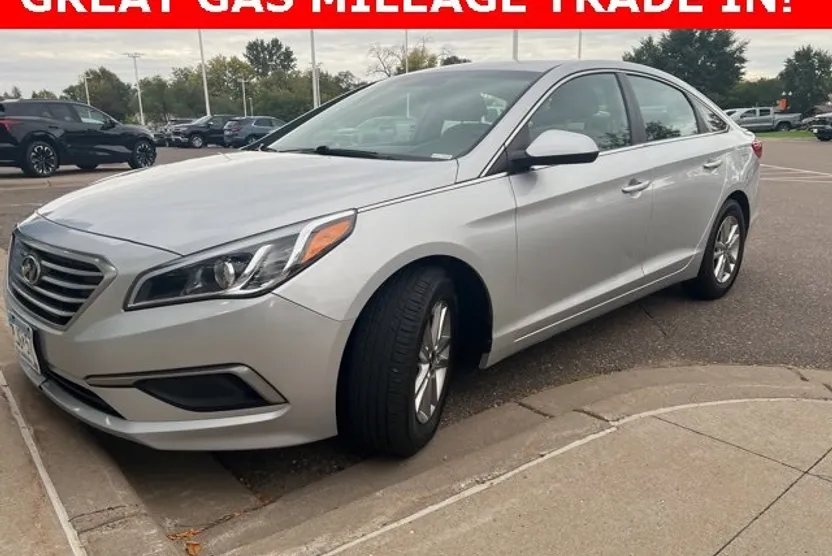 2017 Hyundai Sonata SE Eco photo 1