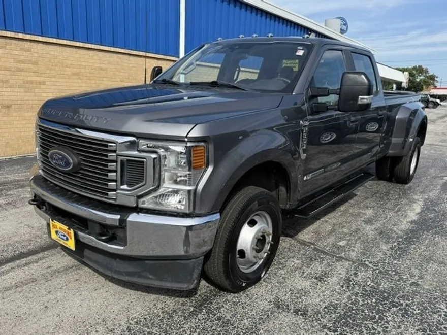 2022 Ford F-350 photo 1