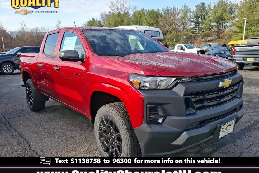 2025 Chevrolet Colorado LT photo 1