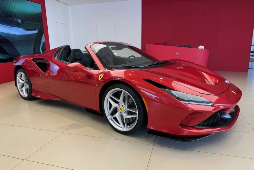 2021 Ferrari F8 Spider Base photo 1