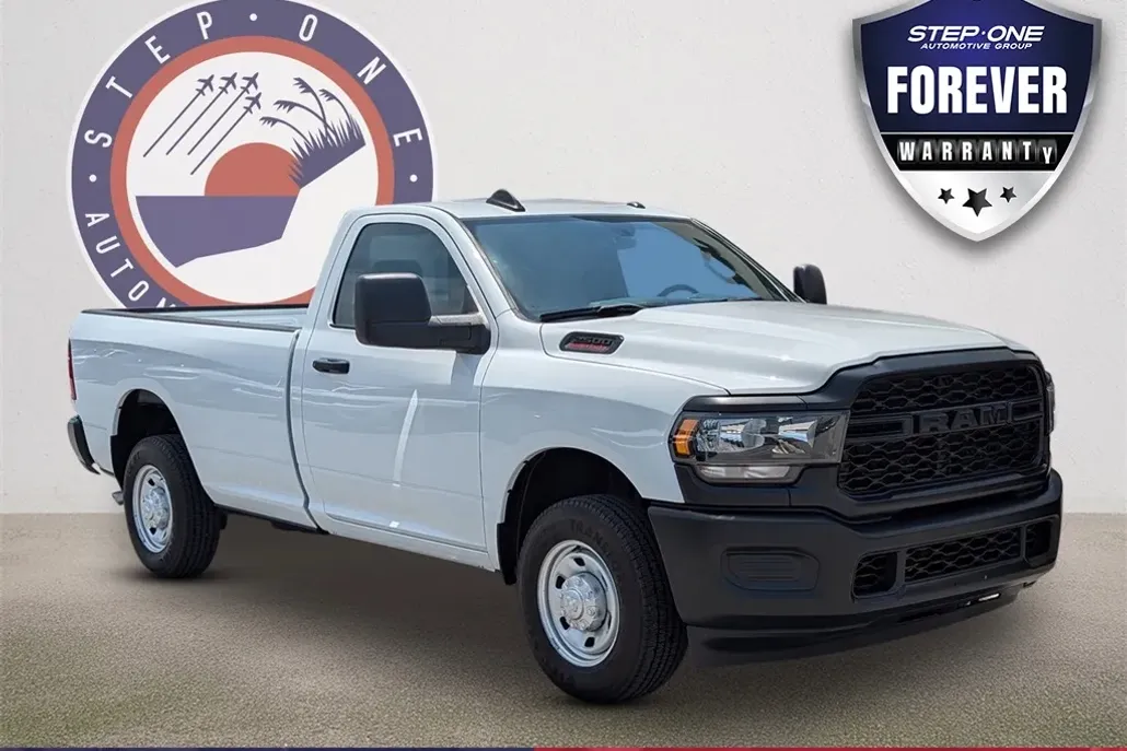 2023 Ram 2500 Tradesman photo 1