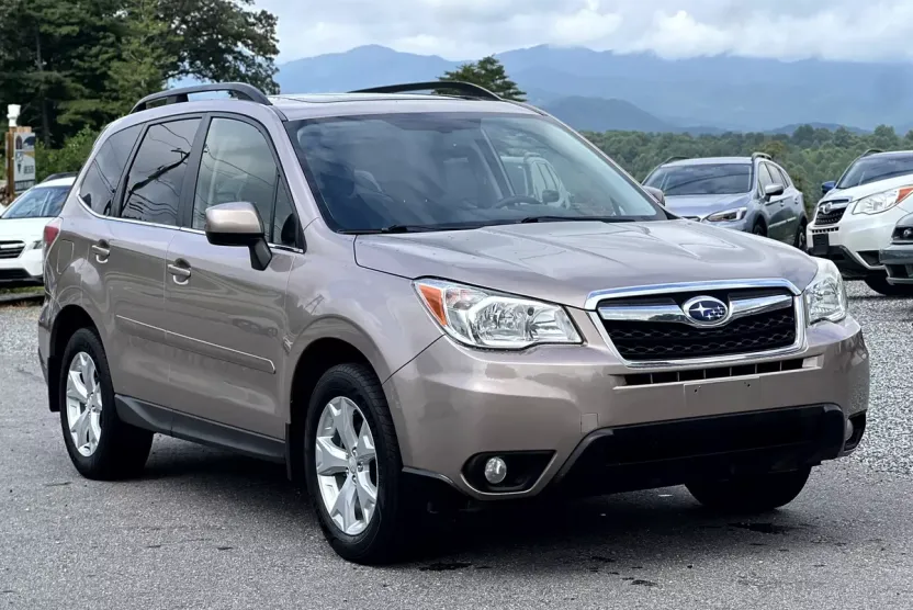 2014 Subaru Forester Limited photo 1