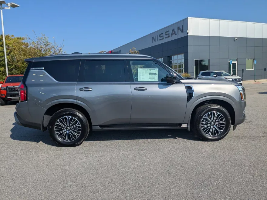 2026 Nissan Armada Platinum photo 1