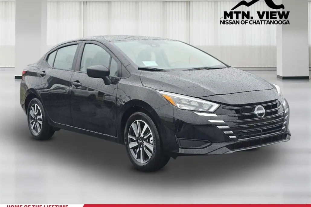 2025 Nissan Versa S photo 1