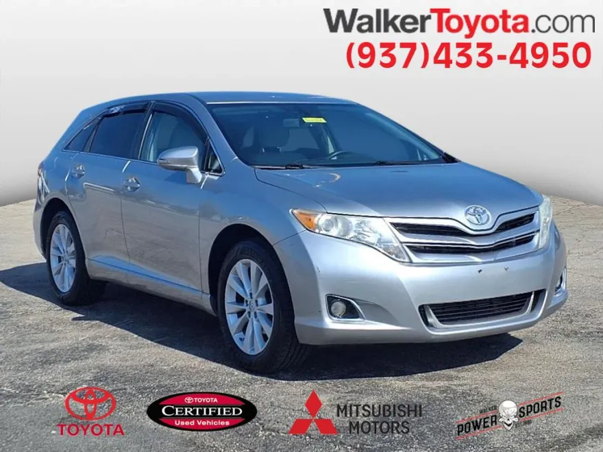 2015 Toyota Venza LE photo 1