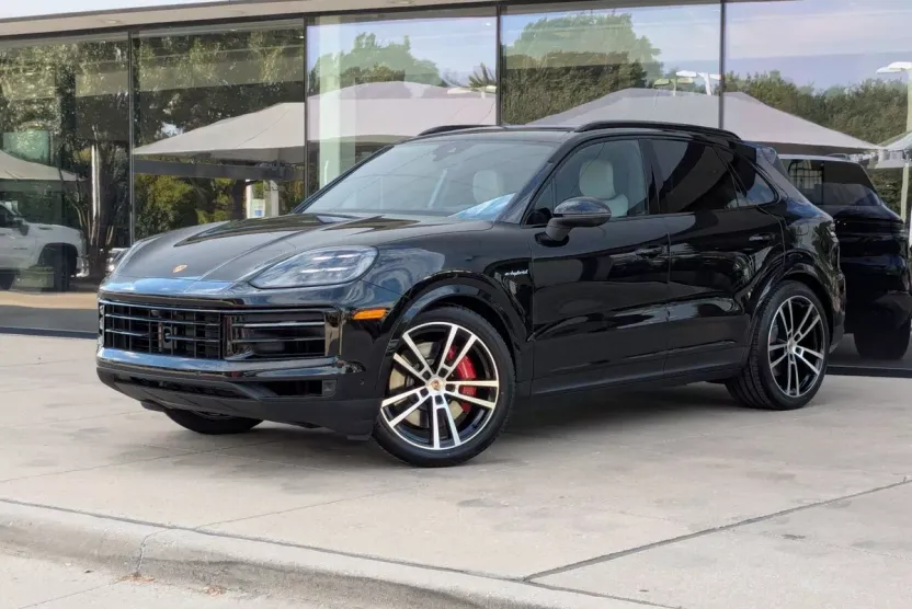 2026 Porsche Cayenne E-Hybrid S photo 1