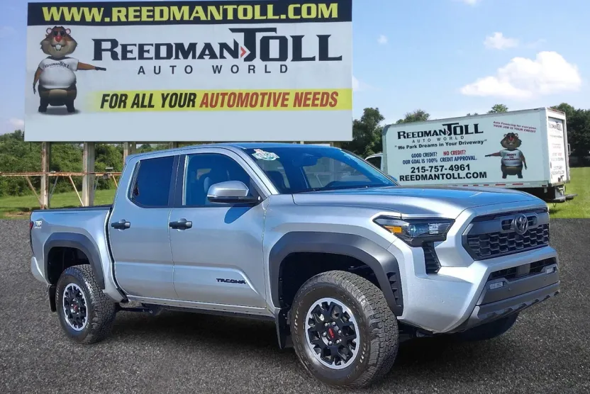 2025 Toyota Tacoma TRD 4x4 photo 1