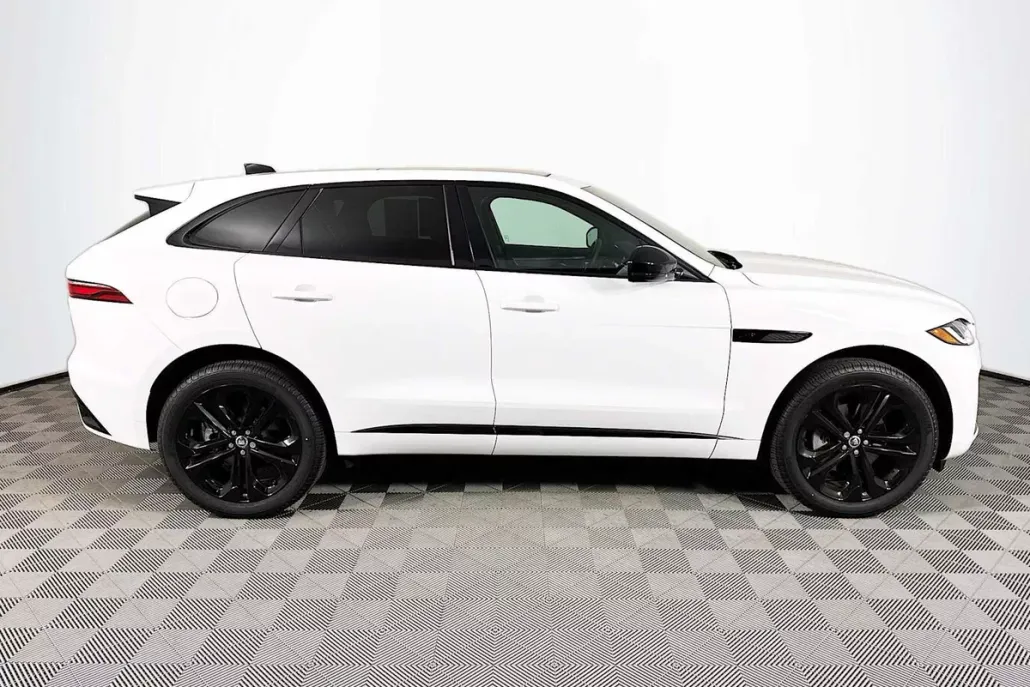 2025 Jaguar F-PACE P250 R-Dynamic S photo 1