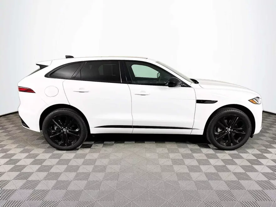 2025 Jaguar F-PACE P250 R-Dynamic S photo 1