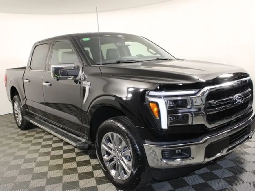2025 Ford F-150 Lariat photo 1