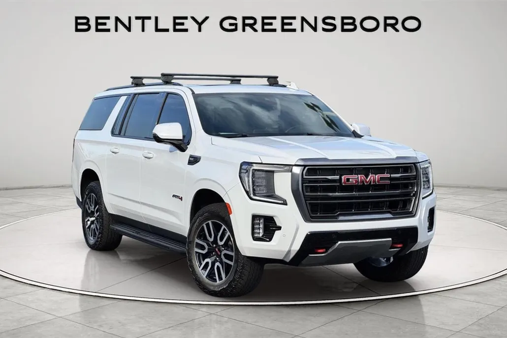 2023 Gmc Yukon XL AT4 photo 1