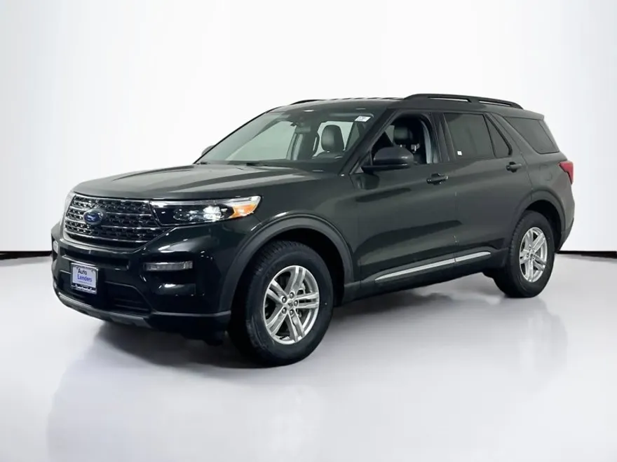 2022 Ford Explorer XLT photo 1