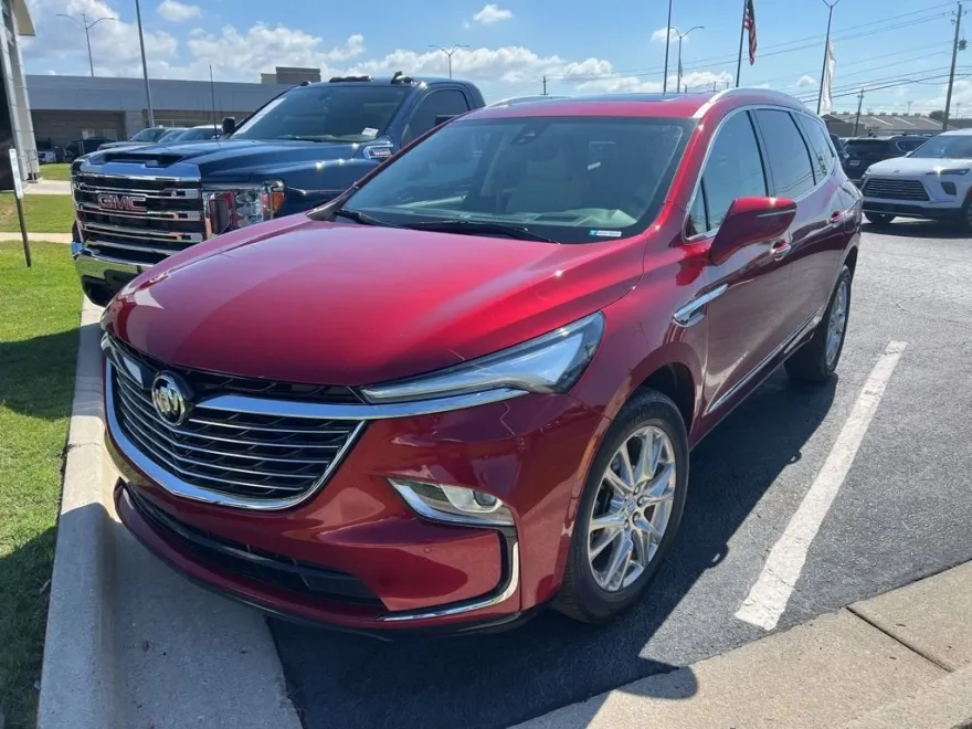 2023 Buick Enclave Premium photo 1