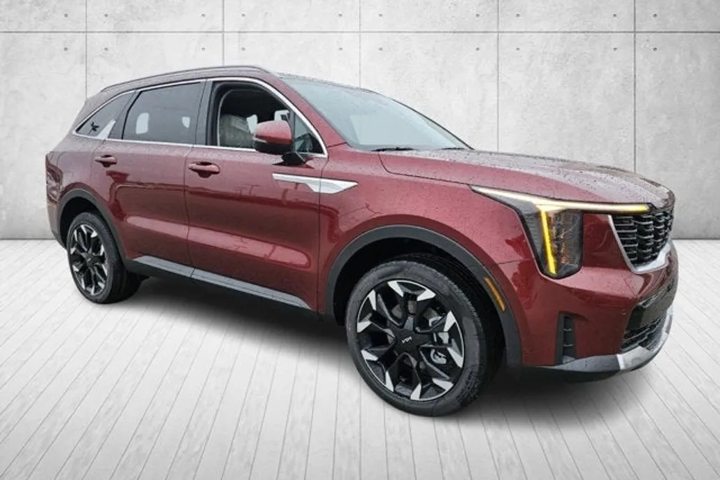2025 Kia Sorento EX photo 1