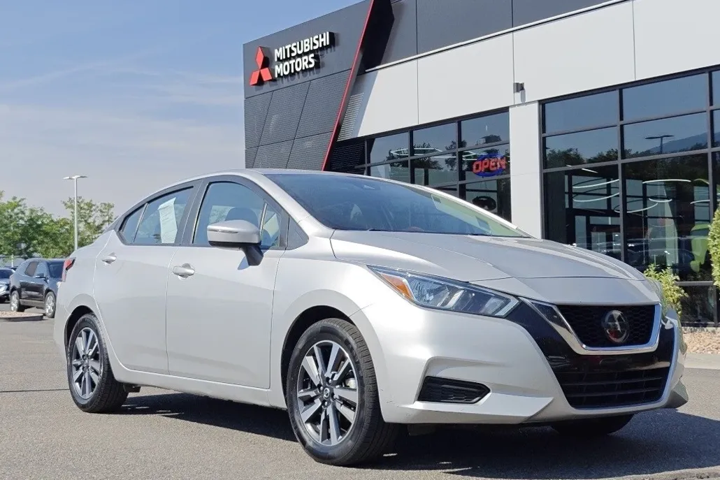 2021 Nissan Versa 1.6 SV photo 1