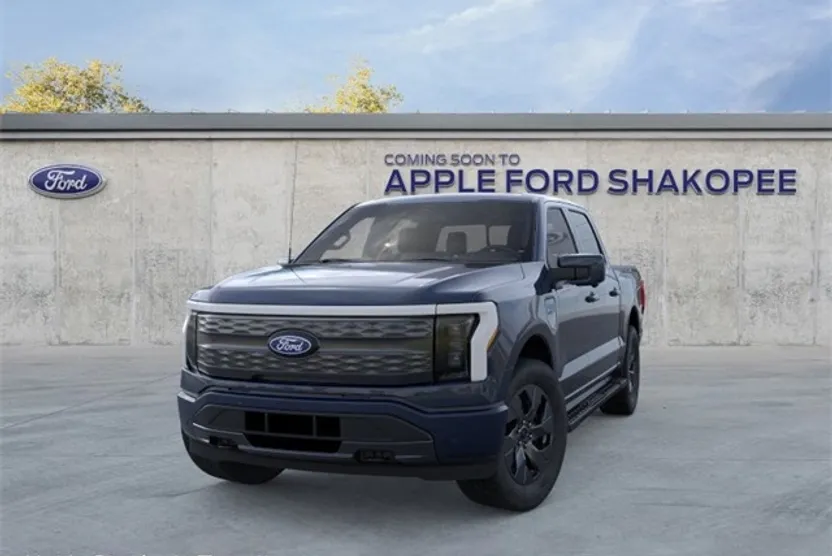 2025 Ford F-150 Lightning Lariat photo 1