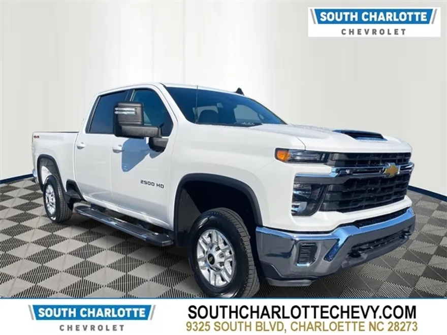 2024 Chevrolet Silverado 2500HD LT photo 1