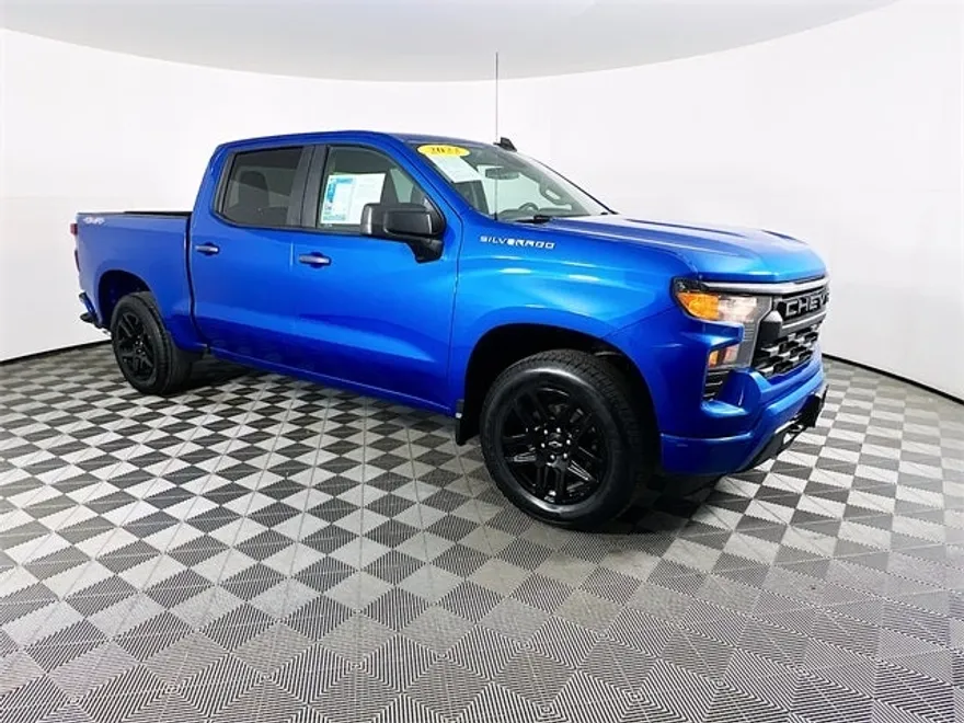 2022 Chevrolet Silverado 1500 Custom photo 1