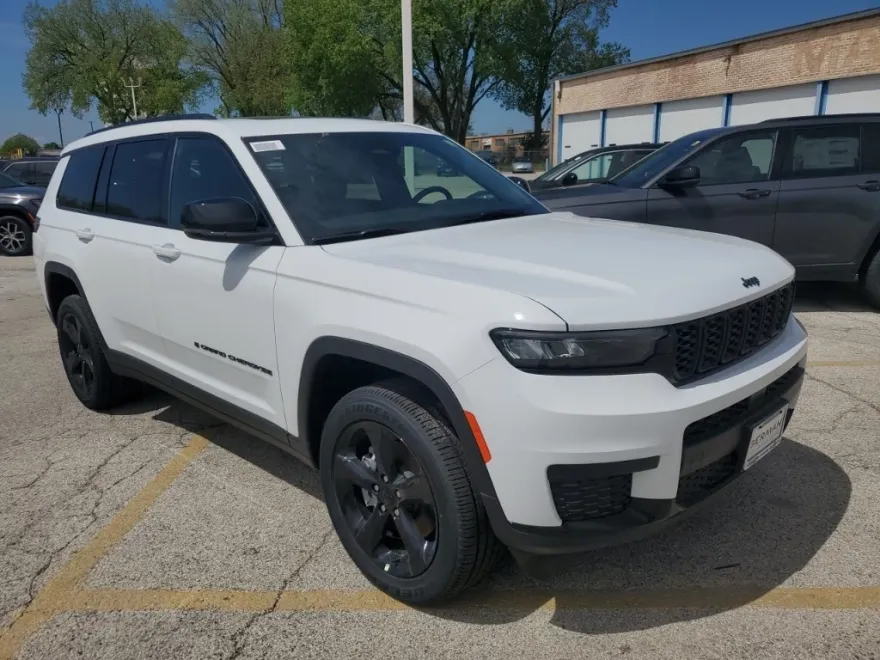 2025 Jeep Grand Cherokee Altitude X photo 1