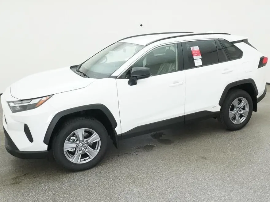 2025 Toyota RAV4 Hybrid LE photo 1