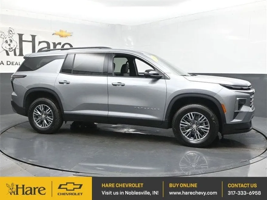 2025 Chevrolet Traverse photo 1