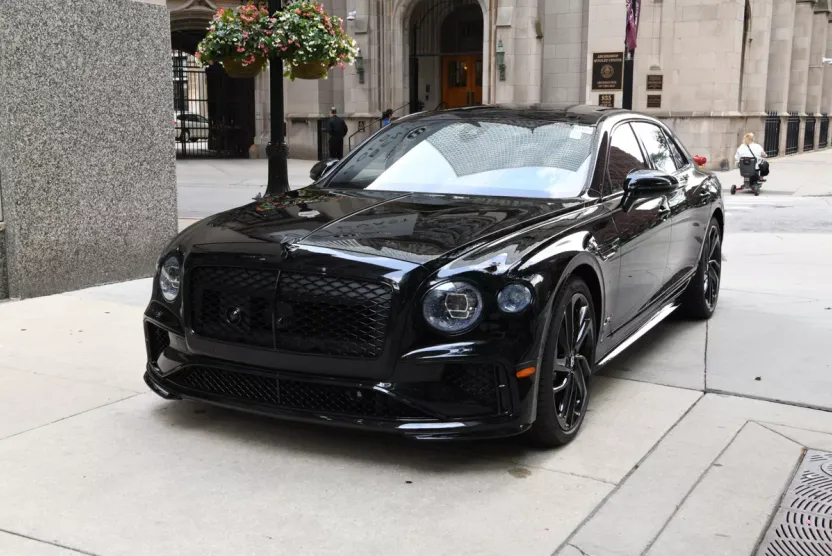 2025 Bentley Flying Spur Speed photo 1