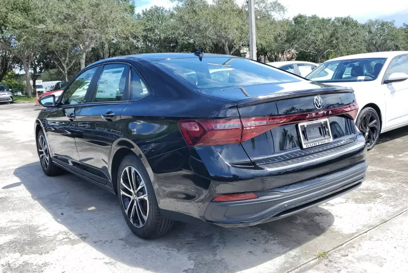 2026 Volkswagen Jetta Sport photo 1