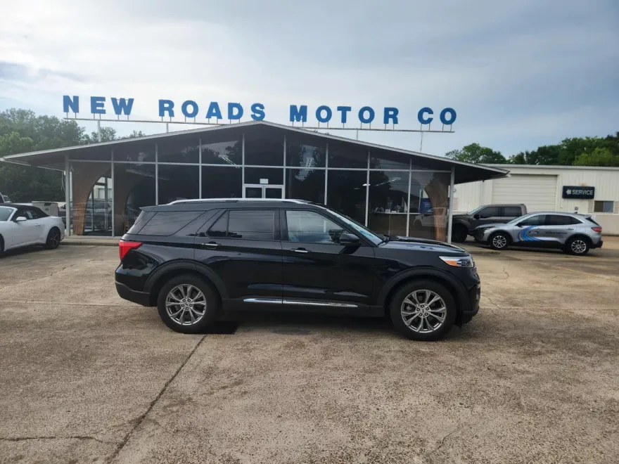 2022 Ford Explorer Limited photo 1
