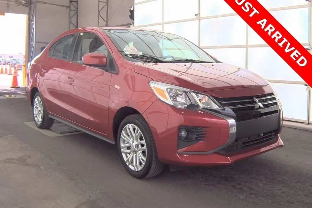 2024 Mitsubishi Mirage G4 LE photo 1