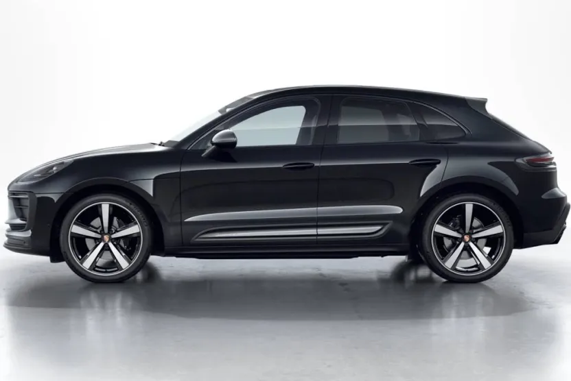 2026 Porsche Macan T photo 1
