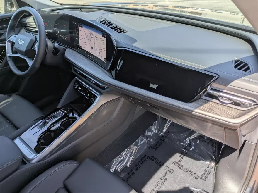 2025 Audi Q5 2.0T Premium Plus photo 1