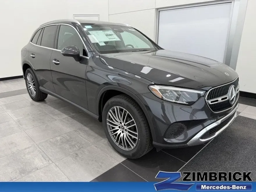 2025 Mercedes Benz GLC 300 4MATIC photo 1
