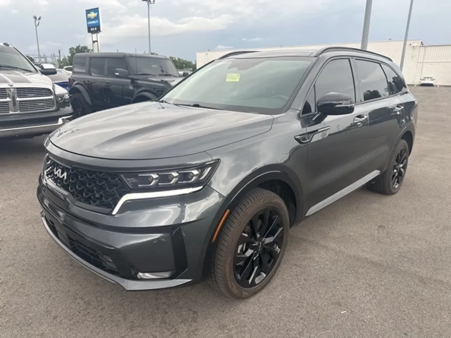 2023 Kia Sorento SX photo 1