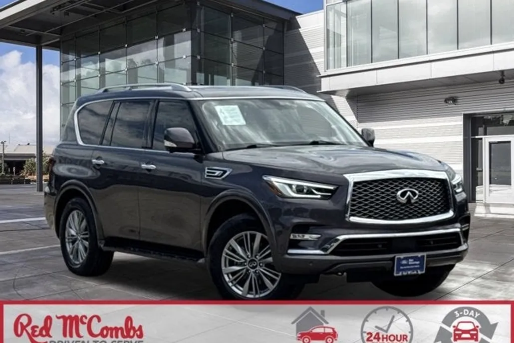 2024 Infiniti QX80 Luxe photo 1
