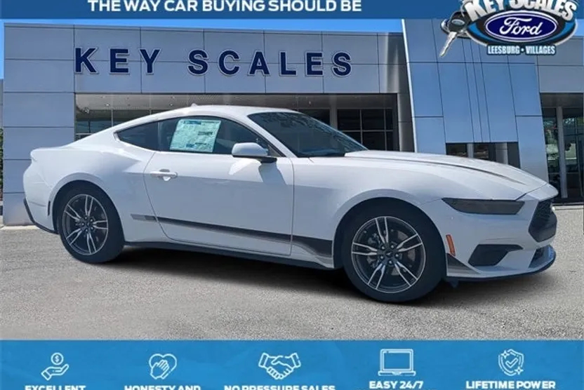 2025 Ford Mustang EcoBoost photo 1