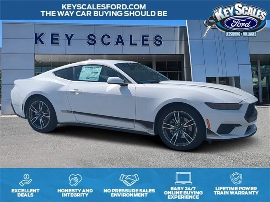 2025 Ford Mustang EcoBoost photo 1