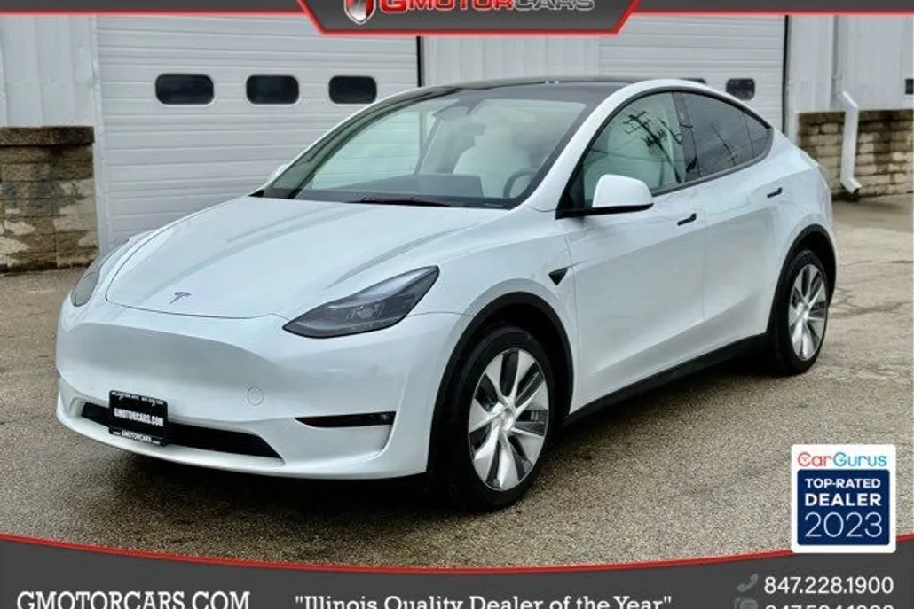 2023 Tesla Model Y photo 1