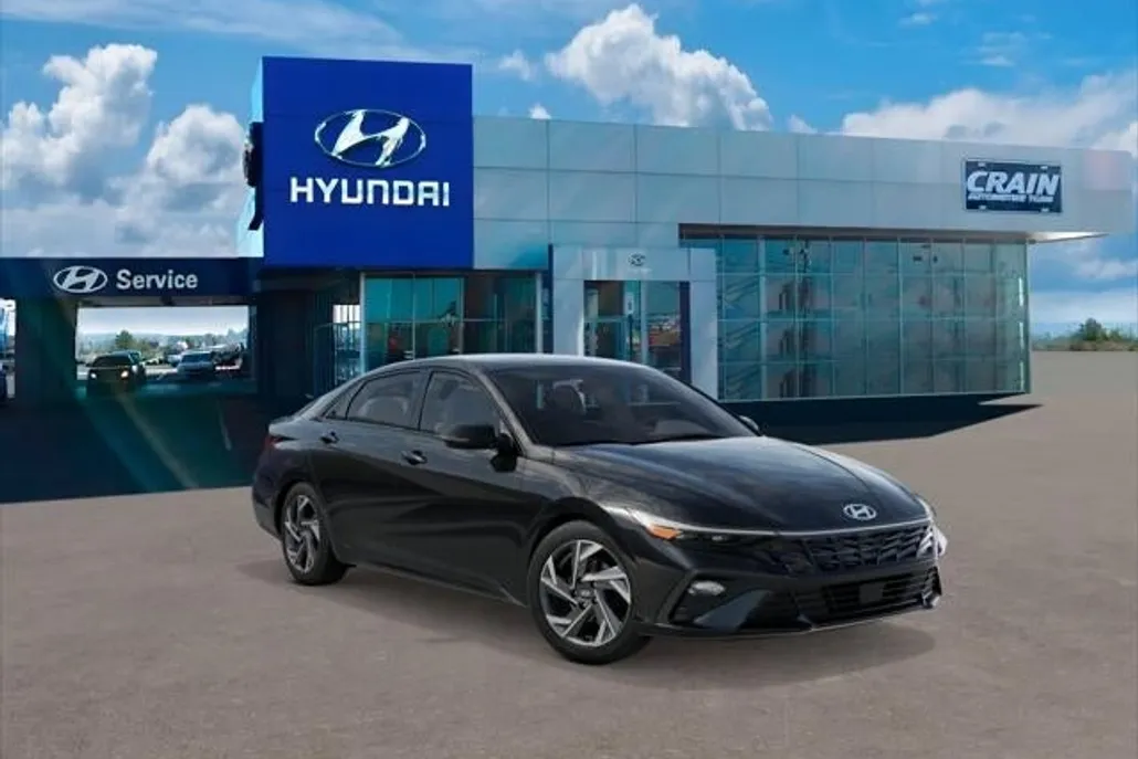 2025 Hyundai Elantra SEL Sport photo 1