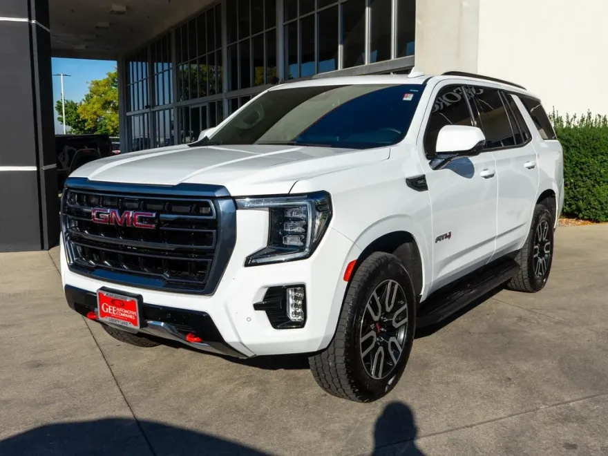 2023 Gmc Yukon AT4 photo 1