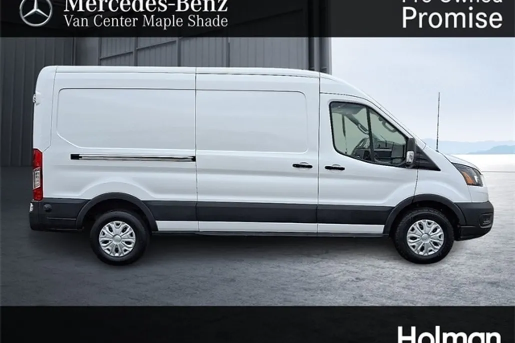 2022 Ford Transit photo 1