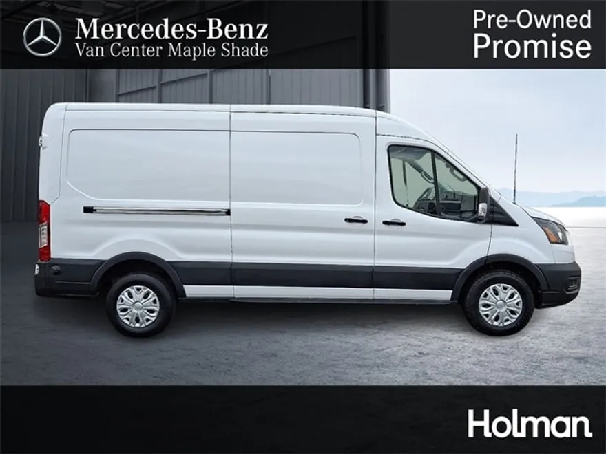2022 Ford Transit photo 1