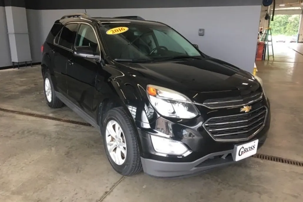 2016 Chevrolet Equinox LT photo 1