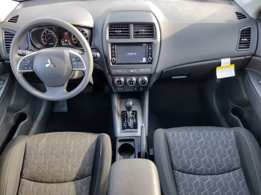 2025 Mitsubishi Outlander Sport ES SE LE photo 2