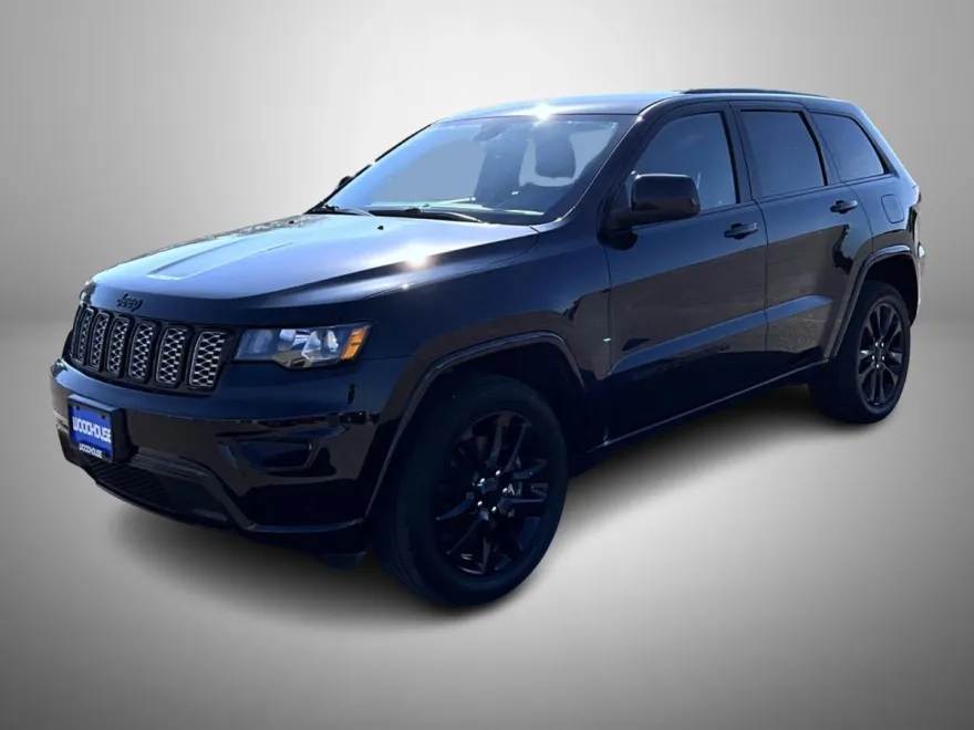 2022 Jeep Cherokee Laredo X photo 1