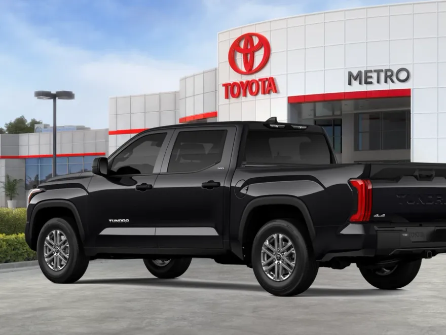 2026 Toyota Tundra SR5 CrewMax photo 1