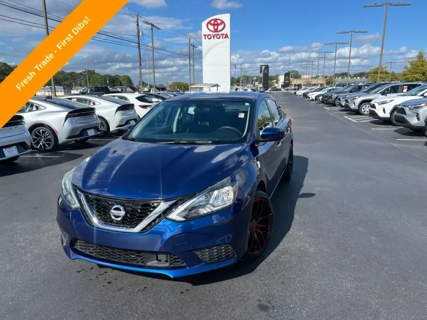 2019 Nissan Sentra S photo 1