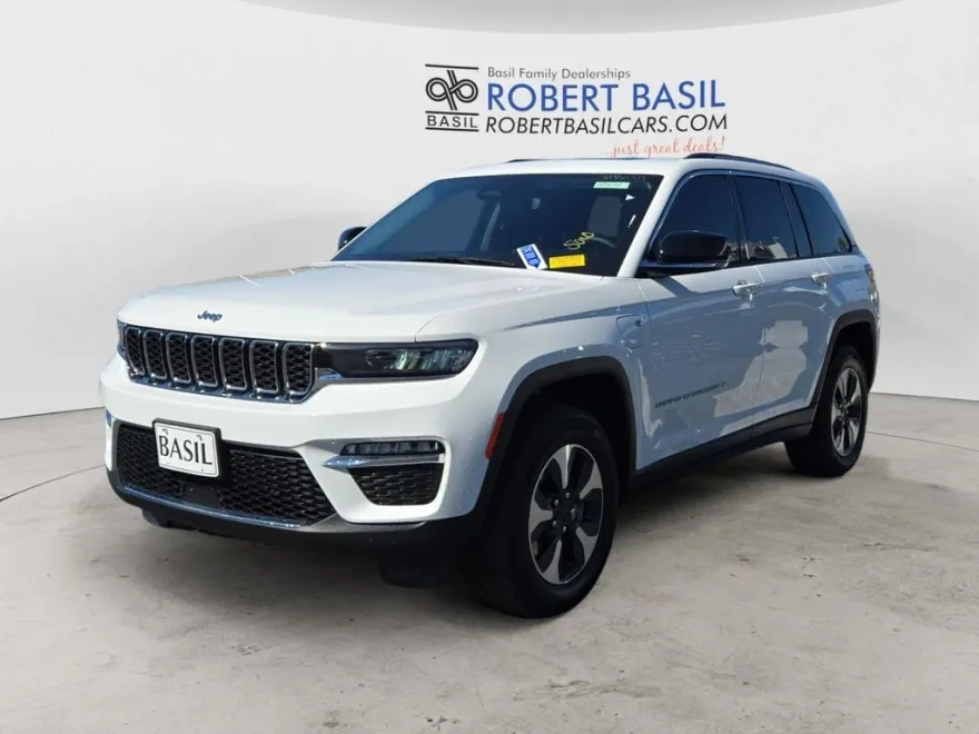 2023 Jeep Grand Cherokee 4xe photo 1