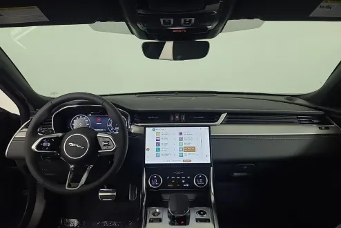 2024 Jaguar XF R-Dynamic SE photo 3