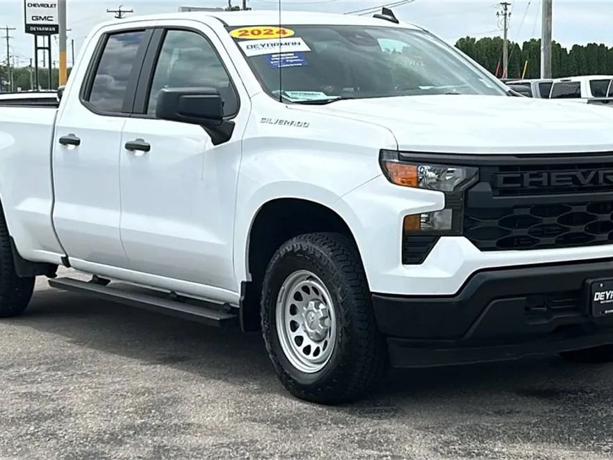 2024 Chevrolet Silverado 1500 photo 1