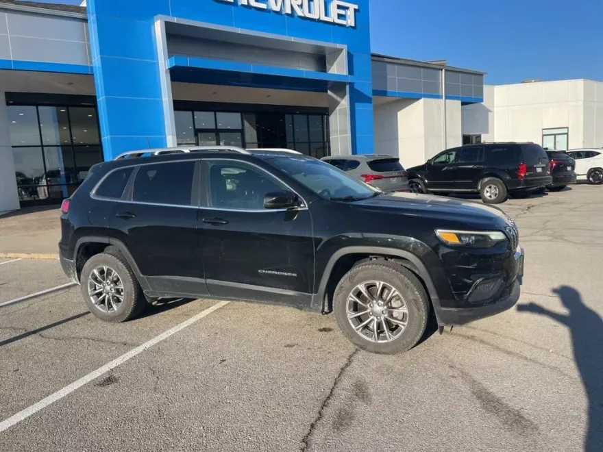 2019 Jeep Cherokee Latitude photo 1